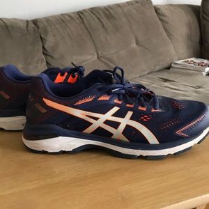 ASICS GT-2000 Size 10.5 Worn Once